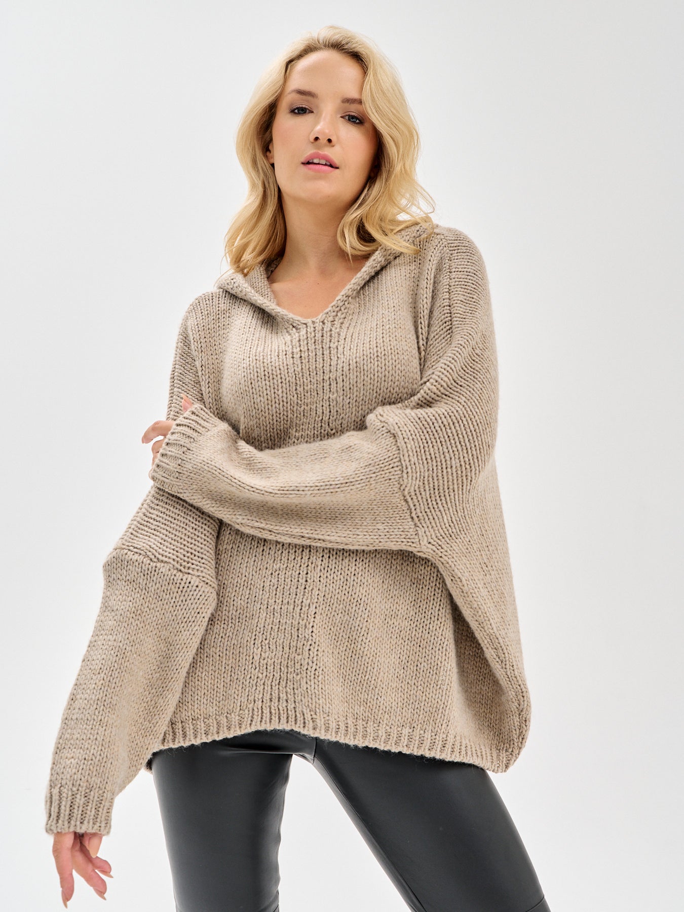 Damen Strickpullover mit Kapuze One Size – Oversize Made in Italy